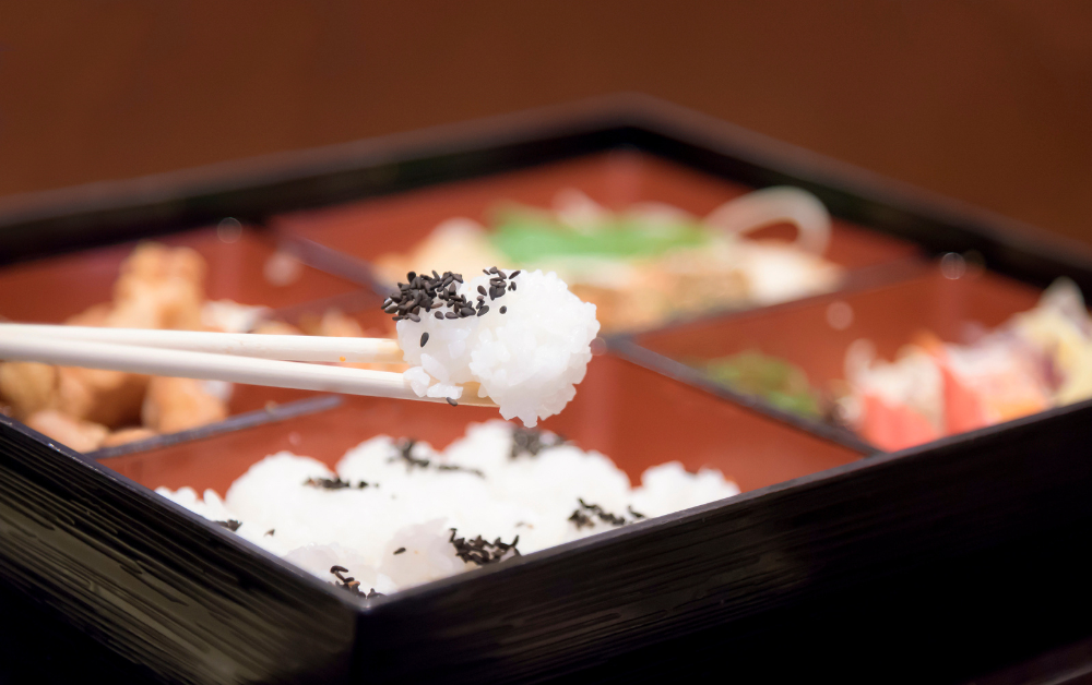 Japanese Eating Etiquette and Table Manners